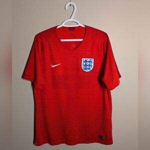 Nike Men's Red England Soccer Jersey